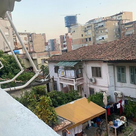 Tirana Central Stay Esterno foto